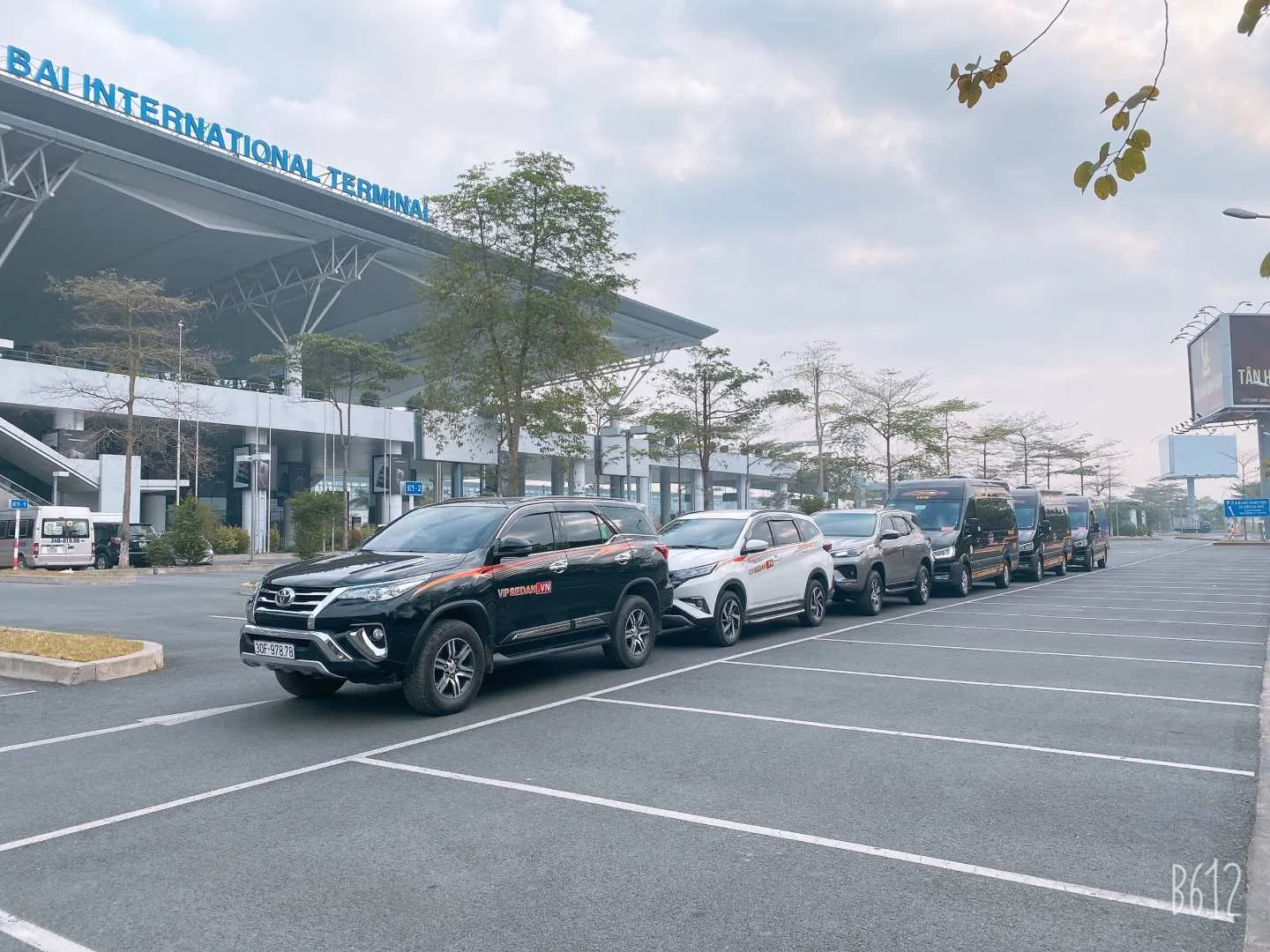 https://image.kkday.com/v2/image/get/w_1920,h_1080,c_fit,q_55,wm_auto/s1.kkday.com/product_120688/20230303044004_n0ySR/jpg