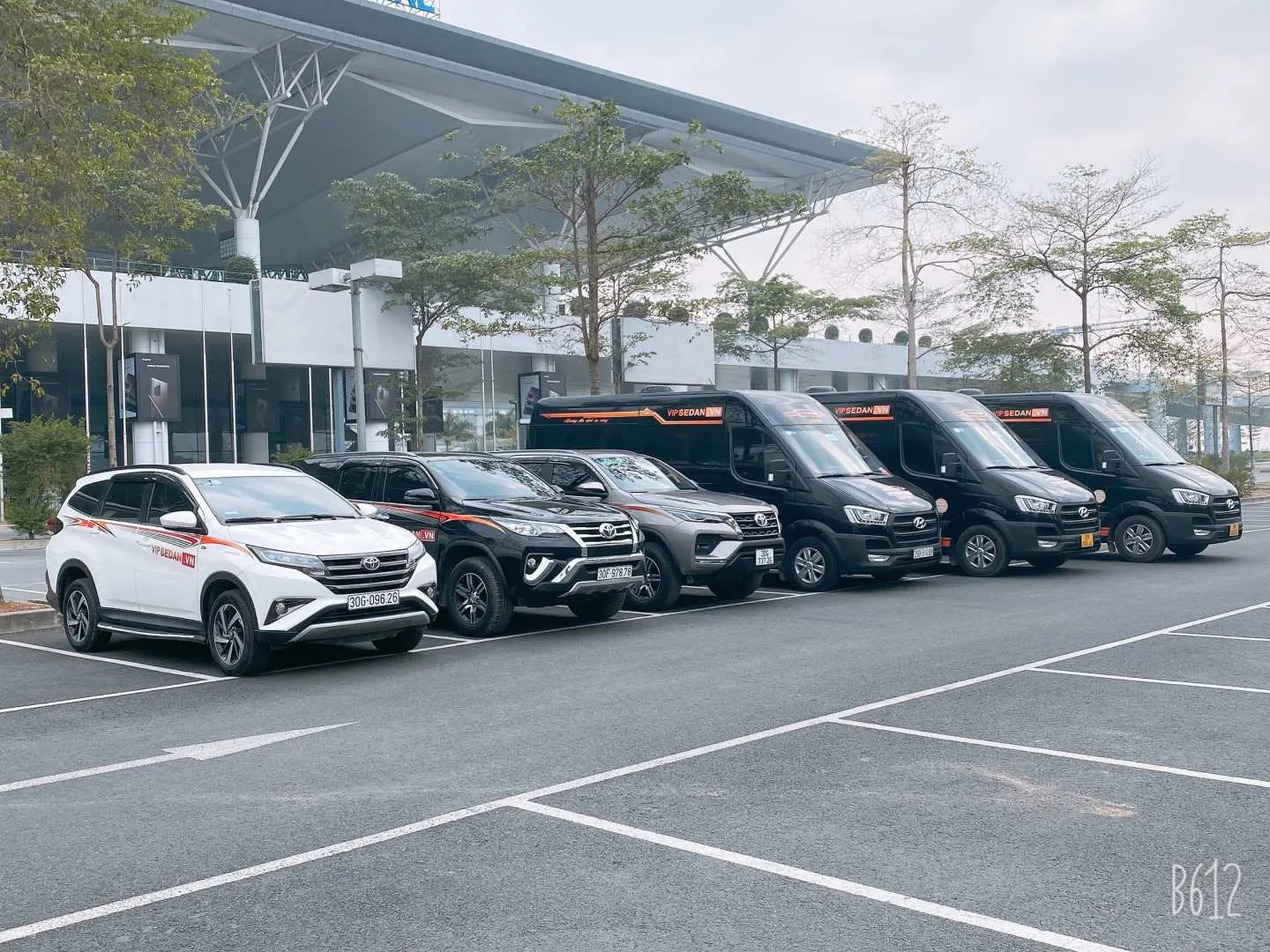 https://image.kkday.com/v2/image/get/w_1920,h_1080,c_fit,q_55,wm_auto/s1.kkday.com/product_120879/20230303041554_rlDcN/jpg